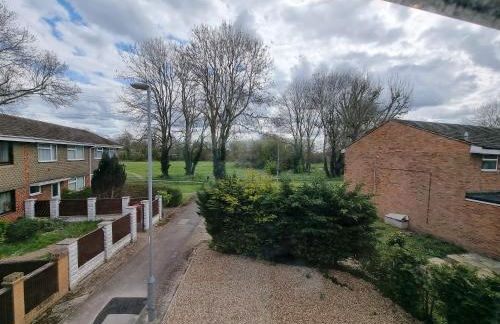 Crown Meadow - 4 Bedroom House - Heathrow - ExcellentStays - Photo 21