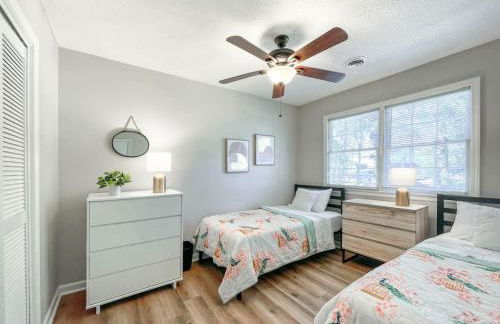 Fenced-In 4 BR 2mi North Hills, Garage, Storage - Foto 2