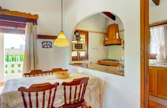 Serene Villa in Calpe With Private Swimming Pool - Photo 32