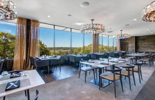 YOUR New Luxury Lakeview Condo w Pool Access - Foto 13