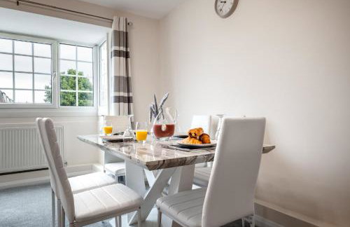 Wilkinsons Home-Free parking, Perfect For Contractors & Weekend getaways, Near London City Airport & Excel - Foto 9