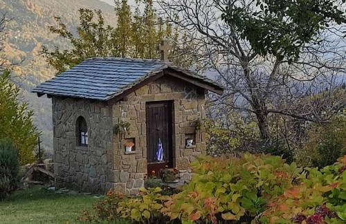 Παραδοσιακή πέτρινη κατοικία στην Βλάχα Ελάτης - Foto 16