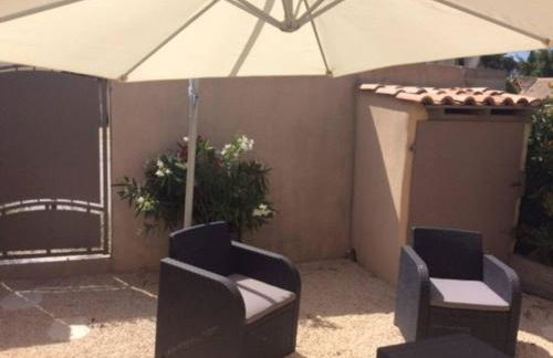 Studio climatisé avec petit jardin - Foto 7