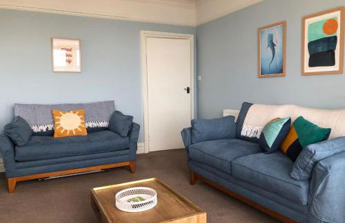 Spacious flat - fabulous sea views & walk to beach - Foto 3