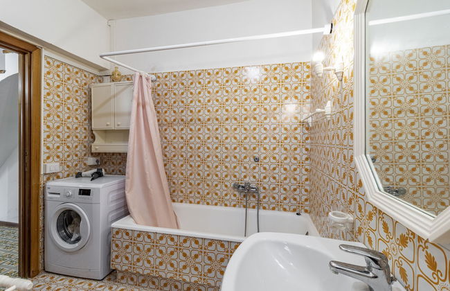 Bright Home With Wonderful Sea View - Photo 15