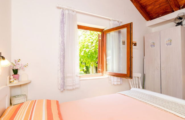 Holiday Home Kamenice - One Bedroom Holiday Home With Terrace - Foto 2