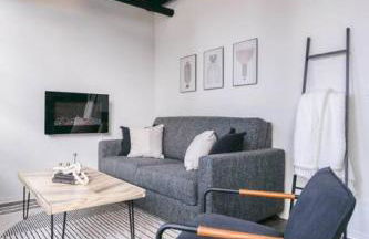 Spacious Modern Loft with Downtown Views and WiFi - Foto 15