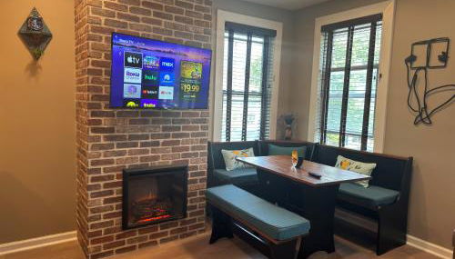 NEW! Urban Oasis, Chic 3-BR 2-BA Corner Unit, Steps Away from NYC! - Foto 5