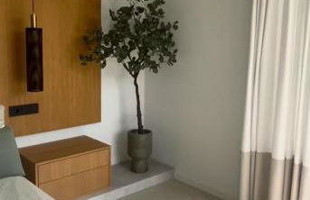 Ultra-Modern 5-Bed Luxury Chalet with Private Pool & Home Cinema 13 Min To Beach - Foto 27