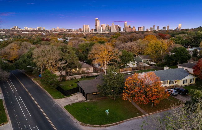Quiet 3 Bedroom Home Walkable to Zilker Park - Photo 39