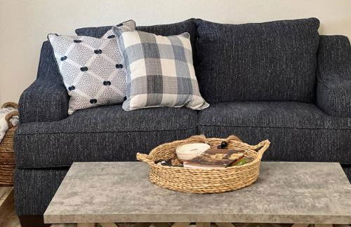 Riverside Relaxer w/Hot Tub+Fire Pit +Wifi & view - Foto 17