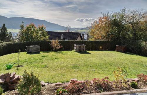 FeWo mit tollem Ausblick auf der Schwäbischen Alb. - Foto 1