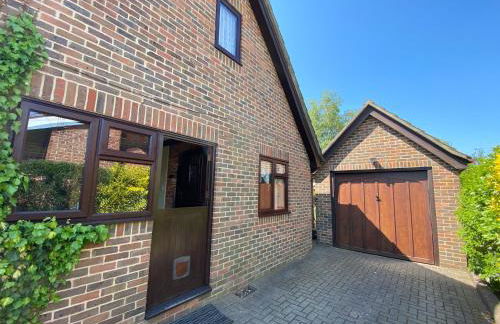 Stunning Rustic Home, New Forest National Park - Photo 8