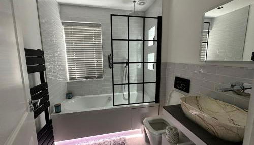 A luxury 2 bedroom apartment - Foto 3