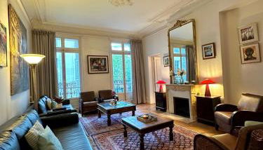 Champs Elysée Prestige Apartment - Foto 3