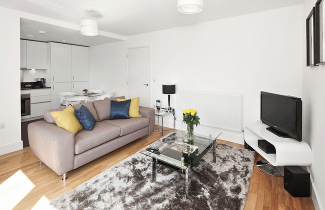 Phoenix Heights By Bridgestreet - Photo 2