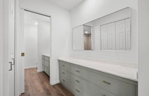 Modern 5BR Retreat l Cozy l Spacious Work-Friendly - Foto 14