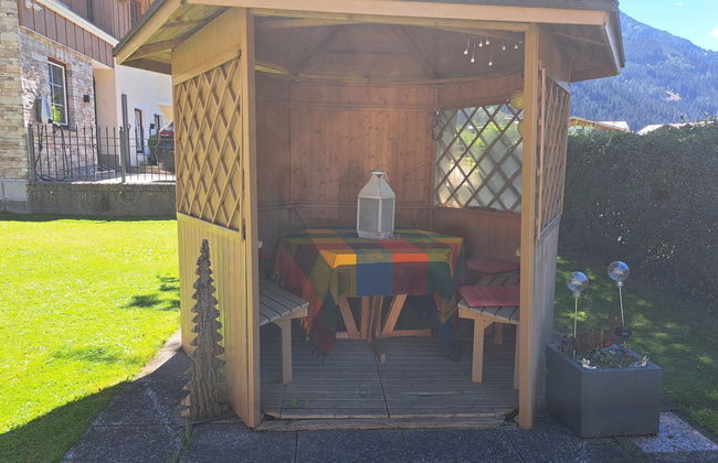 2 bedroom Apartment in Mayrhofen with garden - Photo 14