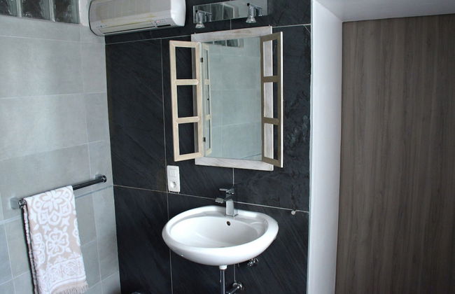 Charming Farmhouse With Large Terrace - Foto 32