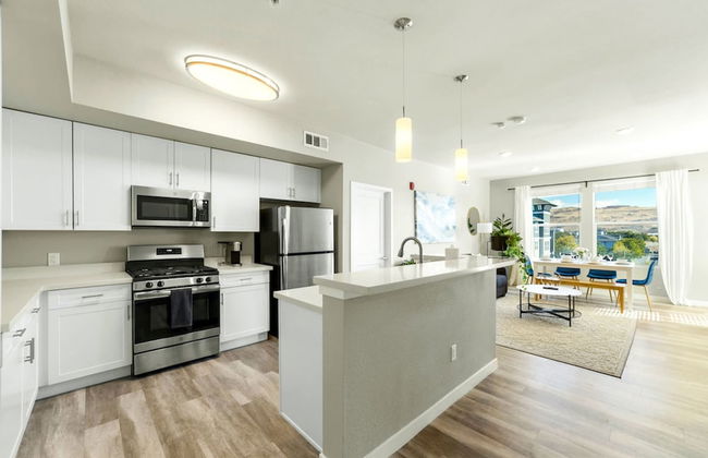 Chic Apt w Jacuzzi Pool BBQ Mountain Views - Foto 68