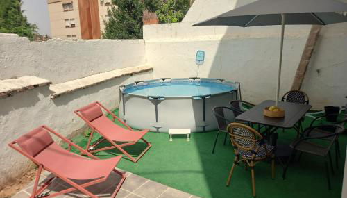 Casa con jardín, aparcamiento - Foto 2