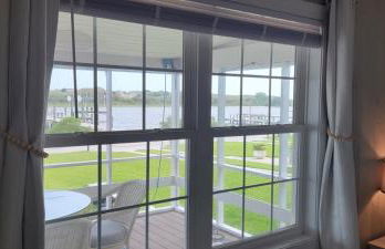Waterfront, dock, Hot tub, kayaks, King Bedroom with amazing views, RELAXATION, 2 miles to the beach - Foto 14