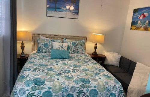Comfy Queen Bed Studio, Downtown West Palm - Foto 28