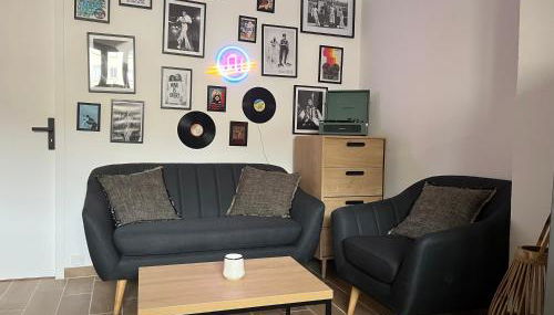 Appart T3 Stratégique - Parking - Accès A64 - Foto 3