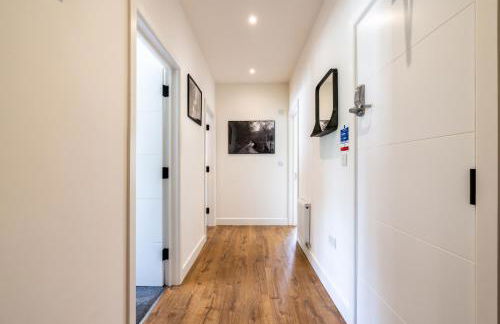 The Queen Stage - Photo 21