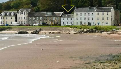 Beside the Bay - Photo 1