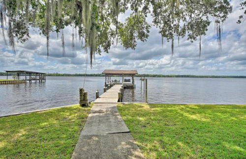 Picturesque Retreat on St Johns River and Docks - Foto 24