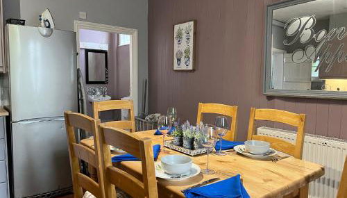 Mews House, Tewkesbury town centre, hot tub, pets - Foto 5