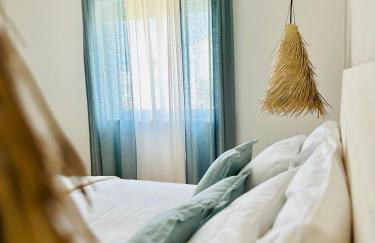 Amazing beach bliss 2br w/private sea view terrace - Photo 18