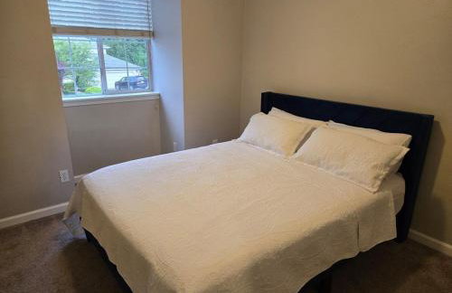 Spacious 5BR Walk to Wild Waves! - Foto 13