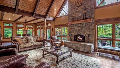 Luxurious Chalet! Hot-tub, Bonfire & Ideal Location for Skiing & Town - Foto 5