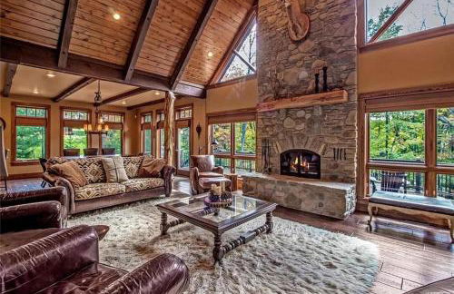 Luxurious Chalet! Hot-tub, Bonfire & Ideal Location for Skiing & Town - Foto 5