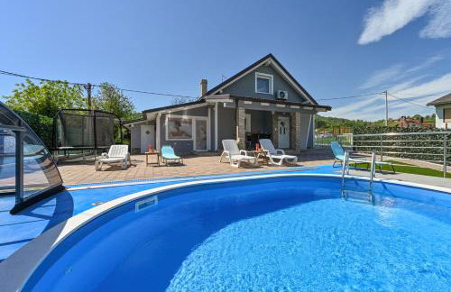 CVETKOVA HIŽA sa JACUZZIJEM - Foto 7