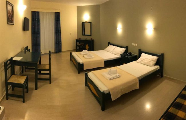 Adonis Hotel - Foto 10