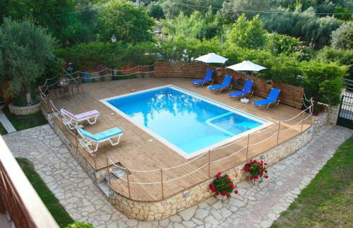 Villa Dimitra Nikiana - Photo 20