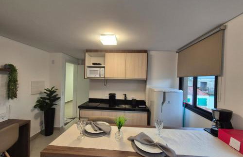 Studio Novo e completo perto da PUC - Foto 2