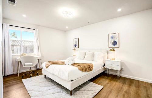 @ Marbella Lane - Stylish Cozy4br in Siliconvalley - Photo 18