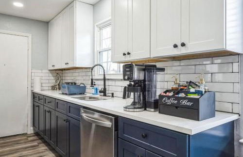 Stylish Retreat in Central Austin with Fire Pit - Foto 31