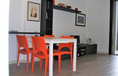 Green & Lake Home - Photo 15