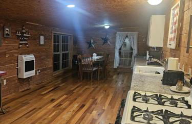 Cabin near Dogwood Canyon, Top of the Rock, Branson - Foto 8