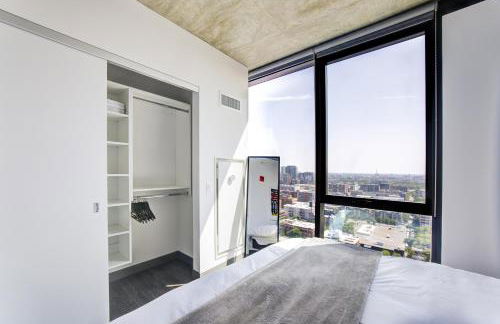 2BR Designer Loft Modern Luxe in City Center - Foto 10