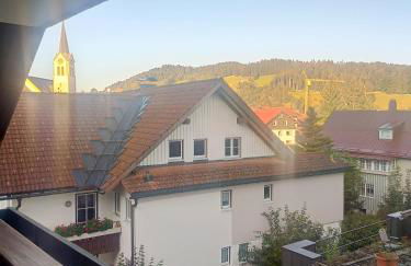 Allgäu Vibes - OberstaufenPLUS, Zugang Bahnhof, mit Aussicht, wettergeschützter Balkon - Foto 18