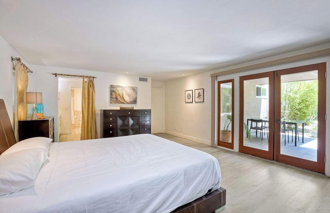 Serene Coastal Home Sleeps 8 1 Mile From Beach! - Foto 3