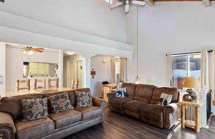 Mountain Palette by Avantstay Hot Tub, Game Room, Deck, Sweeping Views! - Photo 18