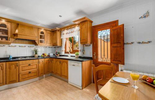 Villa Cruz - PlusHolidays - Photo 21