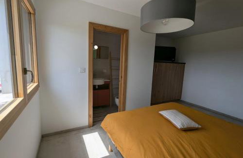 Gîte Montagne avec Piscine Chauffée, Spa et Sauna - Les Roches - FR-1-589-656 - Foto 13